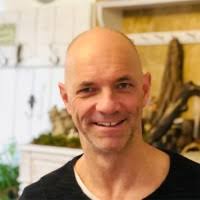 40+ "Gerald Bayer" profiles