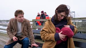 Eva (friederike becht) steht vor einer schwerwiegenden entscheidung. Plotzlich So Still Relevant Film