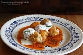 Rețeta de sarmale cu varză dulce este preparată de obicei vara, când nu se găsește varză murată. Sarmale Cu Varza Dulce Reteta Cu Mici Secrete Pentru Un Gust Perfect