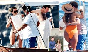 Get the latest news on prince william, kate middleton, prince harry, and more. Ppp Knl8qzb4m