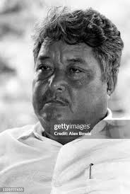 34点のBo Myaの写真と高解像度写真