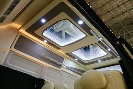 blume 車両名 ロイヤルラウンジ ベース車両 toyota ハイエース 天井照明 天井張替 東京オートサロン2017出展車両 ハイエース 天井照明 車両