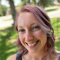 Elise Clemons's Instagram, Twitter & Facebook