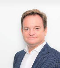 Alberto Borrero's Instagram, Twitter & Facebook