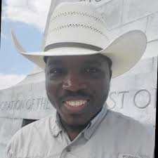 Karri Morton and Lisa Tenny, representing Aviagen's training and  development team, had a fantastic time at the North Carolina State career  fair!