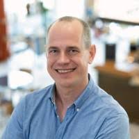 900+ profilů „Traber“