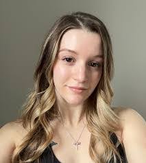 Keeley Mccabe's Instagram, Twitter & Facebook