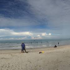Take a tour of the blue lagoon beach, malaysia and relax at the beach. Photos At Pantai Tanjung Biru Tanjung Tuan Port Dikson 8 Tips