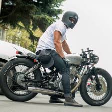 Cafe Racer Style Helmet Google Search Cafe Racer Cafe Racer Bikes Custom Cafe Racer