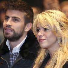 No pido que todos los días sean de sol no pido que todos los viernes sean de fiesta tampoco te pido que vuelvas rogando perdón si lloras con los ojos secos y hablando de ella. Gerard Pique Furieux Des Revelations De Shakira Elle