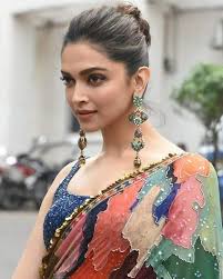 Deepveerwaale On Instagram The Stunner Deepikapadukone On The Sets Of Indian Idol For Deepika Padukone Style Tall Girl Fashion Sabyasachi Sarees