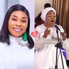 When I was living with my aunty, she used to be@t me mercilessly. Anytime  she wanted to be@t me, she would tell me to grind scotch bonnet peppers