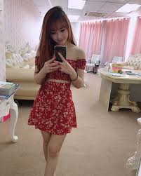 362 次赞 6 条评论 sheue xin sheuexin1014 在instagram 发布 花钱的女人是天鹅不会花钱的女人是大鹅男人总是说 假如我没钱没车没房没钻戒但我有一颗爱你的心你愿意嫁给我吗 女人说 假如我没身材没相貌没气质没收入同时还满脸痘但我有一颗爱你的心