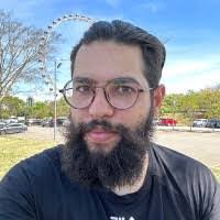 Estevan Maciel's Instagram, Twitter & Facebook