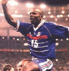 Lilian thuram frankreich publishing rights for german media only vdig hoch nationaltrikot nationalhymne hymne | sportfoto bei imago images lizenzieren. Lilian Thuram France S Towering Right Back Sportstar