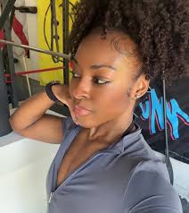 😜 💗…… are we hitting the gym today? 👀