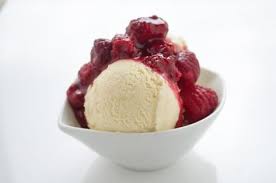 Vanilleeis Mit Heissen Himbeeren Rezept Heisse Himbeeren Vanilleeis Himbeeren