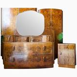 Italian bedroom set with wardrobe chest of drawers. 5 072 00