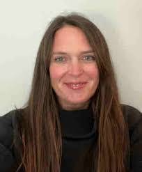 Sarah Marlow's Instagram, Twitter & Facebook