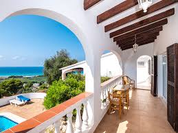 Prenota direttamente online e rendi indimenticabile la tua vacanza! Villa Con Vista Mare A Son Bou Minorca