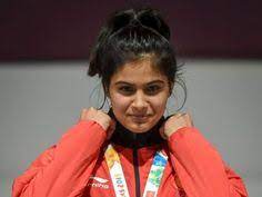 The pair of manu bhaker and saurabh chaudhary will participate in 10m air pistol mixed team along with yeshahswini deswal and abhishek verma. 13 Manu Bhaker Ideas Manu Issf Commonwealth Games
