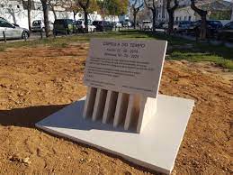 Apenas para as páginas arquivo de tempo. Faro Enterra Capsula Do Tempo Para Ser Aberta Em 2220