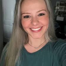 Ellie Burns (burnsellie22)