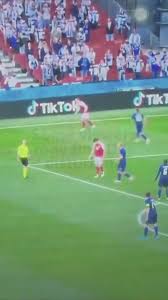 Christian eriksen sembra un altro giocatore con la danimarca. Saifhqp Vmukhm