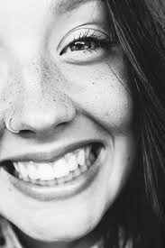 Et pour la première fois, le drapeau aux cinq anneaux dessiné par coubertin flotte sur le stade tandis. 10 Idees De Anneau De Piercing Pour Le Nez Piercing Piercing Nez Anneau