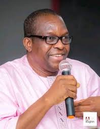 I'm happy I lived to see this day! A female Chief Justice swearing in a  female Vice President? Ghanaian women, yall won today!!!!  👏🏿👏🏿👏🏿👏🏿👏🏿👏🏿💕💕💕😊😊