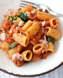 Pasta With Tuna And Tomato Sauce Pasta Recipes Tuna Pasta Tuna Recipes