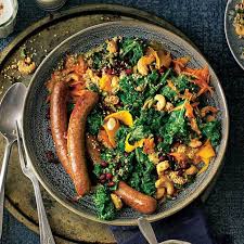 Bunter Grunkohl Nuss Salat Mit Merguez Rezept In 2020 Grunkohl Salat Mit Fruhstuck Snacks