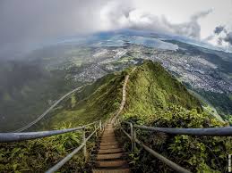 The trail is 10+ miles round trip and can take anywhere from 7 to 10 hours to hike. 7 Photos Of Hawaii S Stairway To Heaven 3 Is Absolutely Stunning