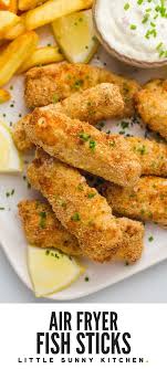 Healthier Air Fryer Fish Fingers Cooked In The Air Fryer In Just 15 Minutes The Result Is Juicy And M In 2020 Air Fryer Fish Halibut Recipes Air Fryer Recipes Healthy