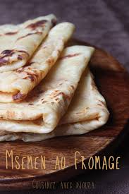 Msemen Au Fromage Facon Cheese Naan Recette Recette Msemen Naan Msemen