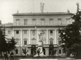 Se volete conoscere tutti i monumenti più importanti e le cose da vedere a parma, durante un weekend in questa bellissima città, date un'occhiata a questo articolo e preparatevi a partire! In Visita Al Palazzo Ducale Di Parma
