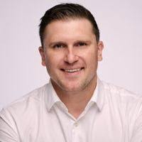 Doug Messick's Instagram, Twitter & Facebook