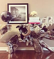 Tiahamada S Entryway Gets A Dose Of Stunning Silver With Our Sequoia Console Table World Globe Phoebe Fram Rustic Glam Decor One Room Houses Easy Home Decor