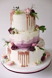 Pin Auf Semi Naked Cake Dripped Cake Hochzeitstorten