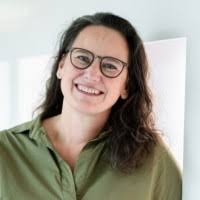 100+ 'Dees' profiles