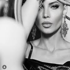 POSH BY EMILIO URIBE