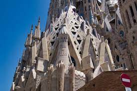 Make social videos in an instant: Sagrada Familia Barcelona 2026 Structurae