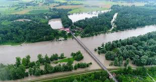 Maybe you would like to learn more about one of these? Oberosterreich 150 Unwetter Einsatze Salzburg24