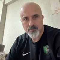 700+ perfiles de «Kovan»