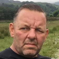 Travis Walton !! An incredible story by a man that claimed he was abducted  by UFO!! Read his story and incredible Journey