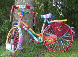 10 Ambitious Yarn Bombing Projects Yarn Bombing Yarn Art Yarn