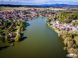 Das ferienhaus liegt in woffelsbach, am rande der idyllischsen eifel und direkt am rursee. Ferienwohnungen In Stiege Im Haus Am See Modern Und Neu