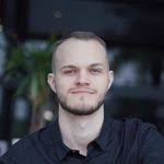 Lisa Piar's Instagram, Twitter & Facebook