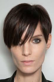 Be sure to ask your hair stylist to take out weight in bulky areas, and add face framing layers if you feel like you need shorter hair around the face. though wigs are definitely. Short Haircuts For Square Faces 12 Striking Looks For Those Angles