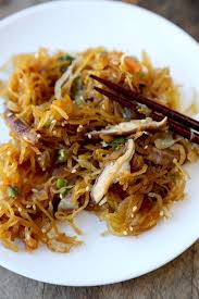 Spaghetti Squash Yakisoba Style By Pickledplum Spaghetti Squash Stir Fry Shitake Carrots Cabbage Onion Chile Soy Sauce Ses Recipes Squash Recipes Food